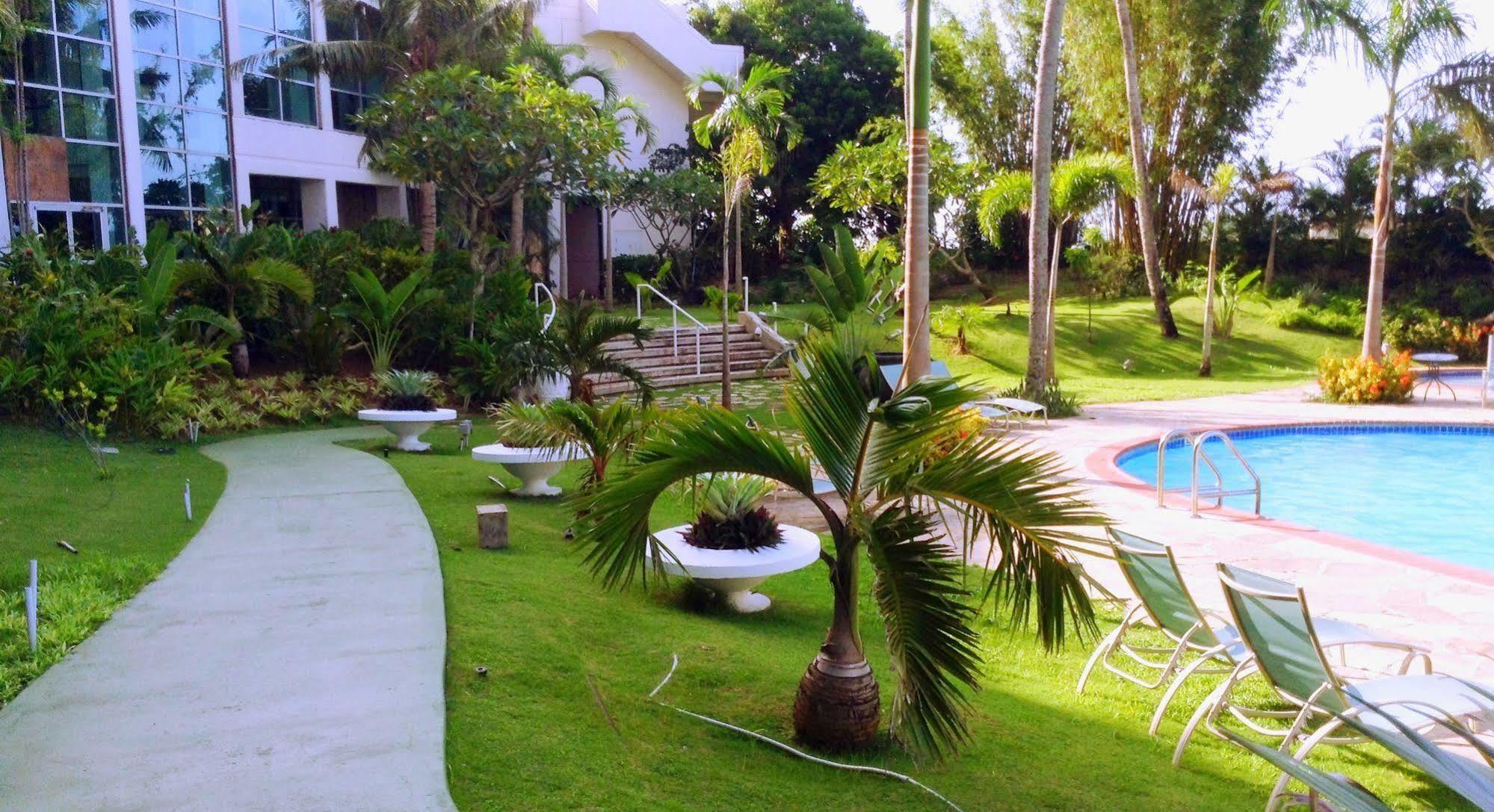 Verona Resort & Spa Tumon Buitenkant foto